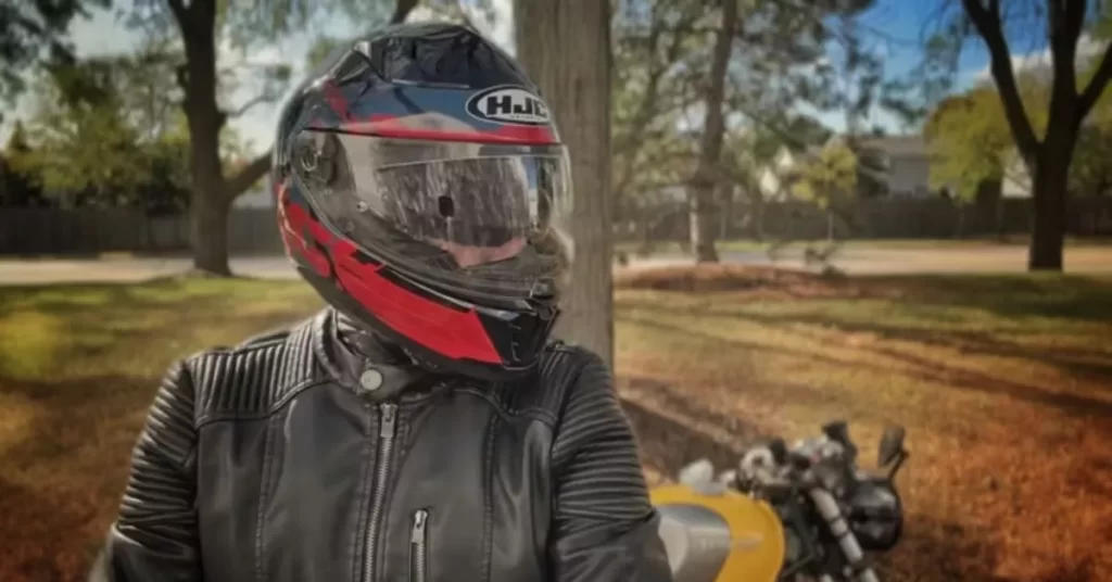 HJC i70 Alligon Motorcycle Helmet Review - Style, Safety, and Versatility for All Riders