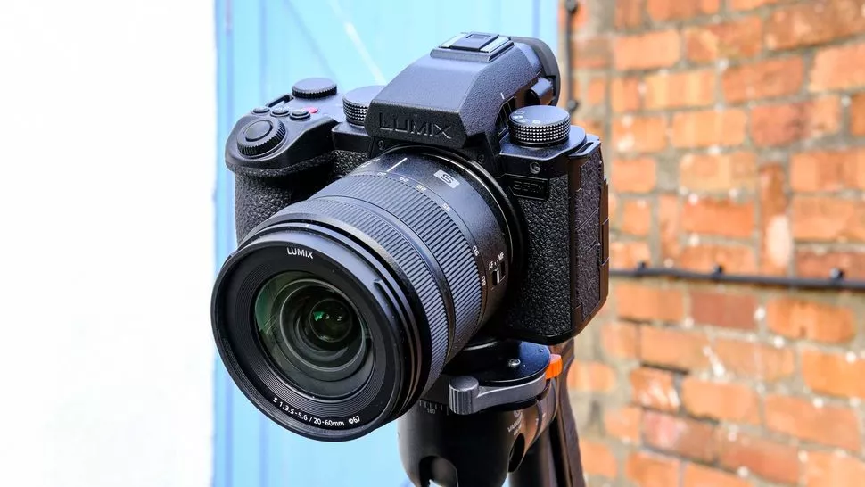 Panasonic LUMIX S5IIX Camera Review