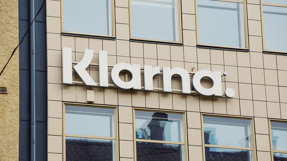 The Klarna logo on the exterior of the company